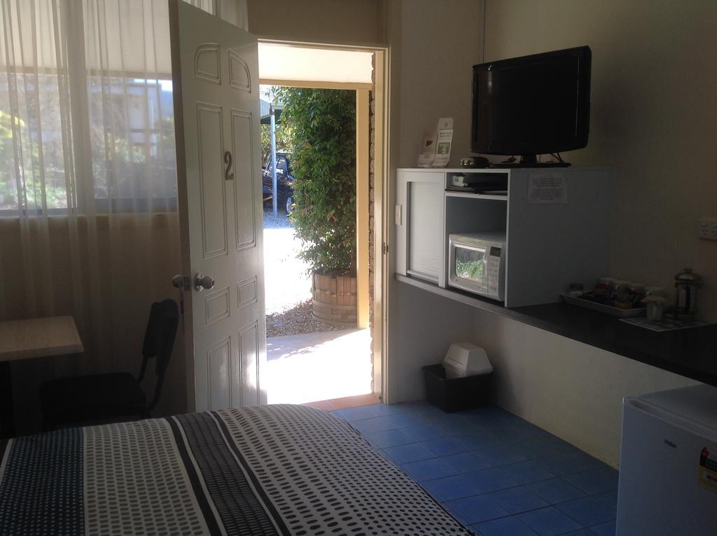 Bogong Moth Motel Маунт Бюти Екстериор снимка