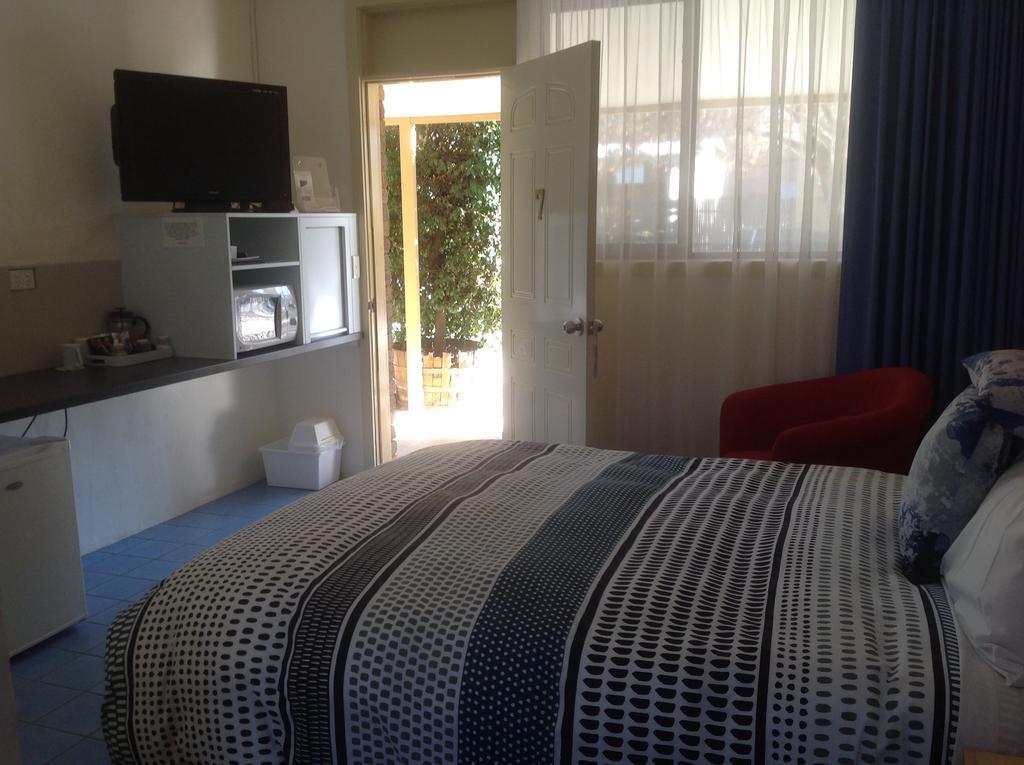 Bogong Moth Motel Маунт Бюти Екстериор снимка