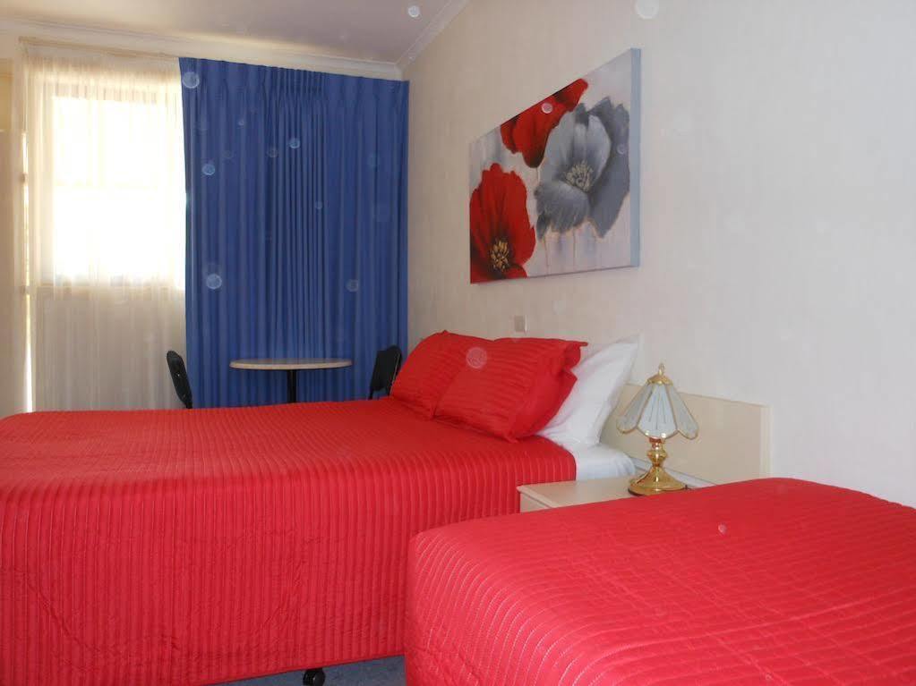 Bogong Moth Motel Маунт Бюти Екстериор снимка